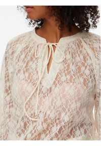 Vero Moda Bluzka Loulou 10345400 Biały Loose Fit. Kolor: biały. Materiał: syntetyk #2