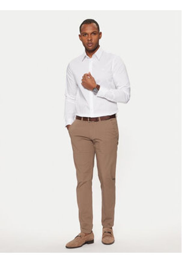 Guess Koszula Sunset M1YH20 W7ZK1 Biały Slim Fit. Kolor: biały. Materiał: bawełna