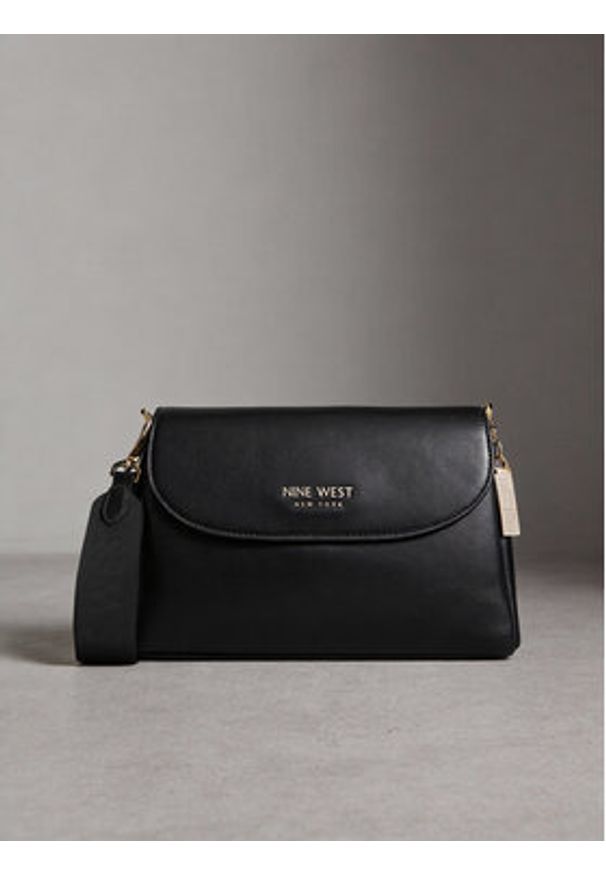 Nine West Torebka CEO-East-Village-Essential-LX9962 Czarny. Kolor: czarny