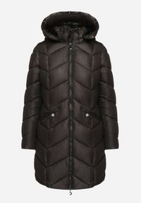 Born2be - Czarna Pikowana Kurtka o Taliowanym Kroju z Kapturem i Futrzaną Podszewką Emithalla. Okazja: na co dzień. Typ kołnierza: kaptur. Kolor: czarny. Materiał: futro. Długość rękawa: długi rękaw. Długość: długie. Styl: casual, elegancki, klasyczny #8