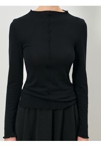 Sinsay - Bluzka z falbankami - czarny. Typ kołnierza: kołnierz z falbankami. Kolor: czarny #1