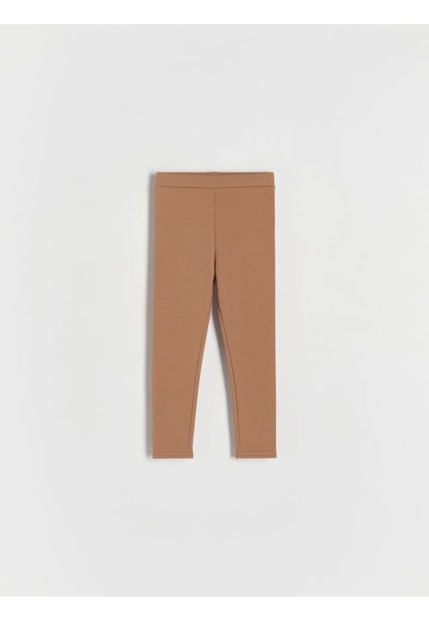 Reserved - Ocieplane legginsy - beżowy. Kolor: beżowy. Materiał: dzianina