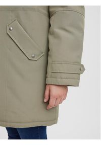 Vero Moda Curve Parka Trok 10267442 Zielony Regular Fit. Kolor: zielony. Materiał: syntetyk