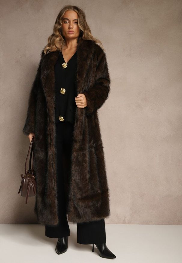 Renee - Czarny Komplet z Dzianiny z Wiskozą Kardigan i Spodnie z Gumką Badrine. Kolor: czarny. Materiał: dzianina, wiskoza. Wzór: aplikacja