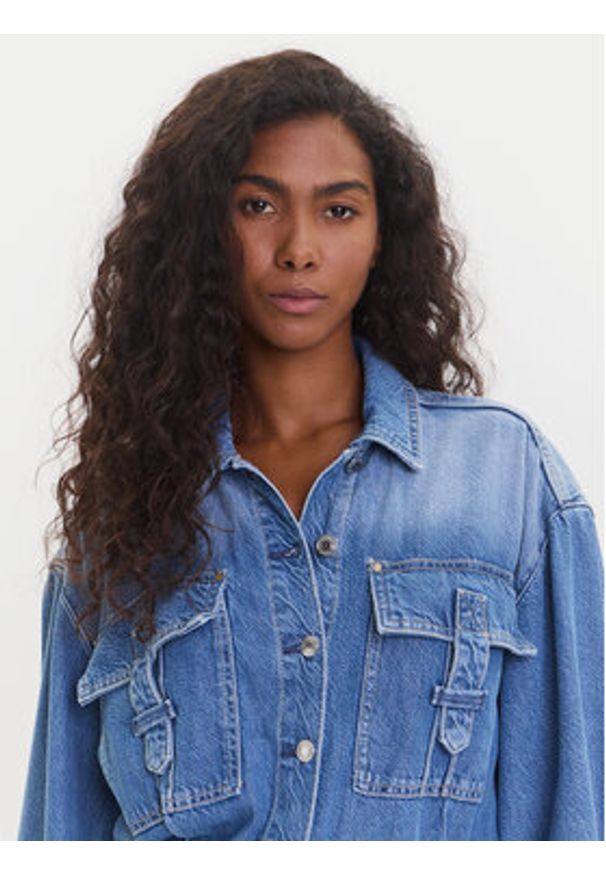 Guess Kombinezon W5YD58 D5B94 Niebieski Regular Fit. Kolor: niebieski. Materiał: syntetyk