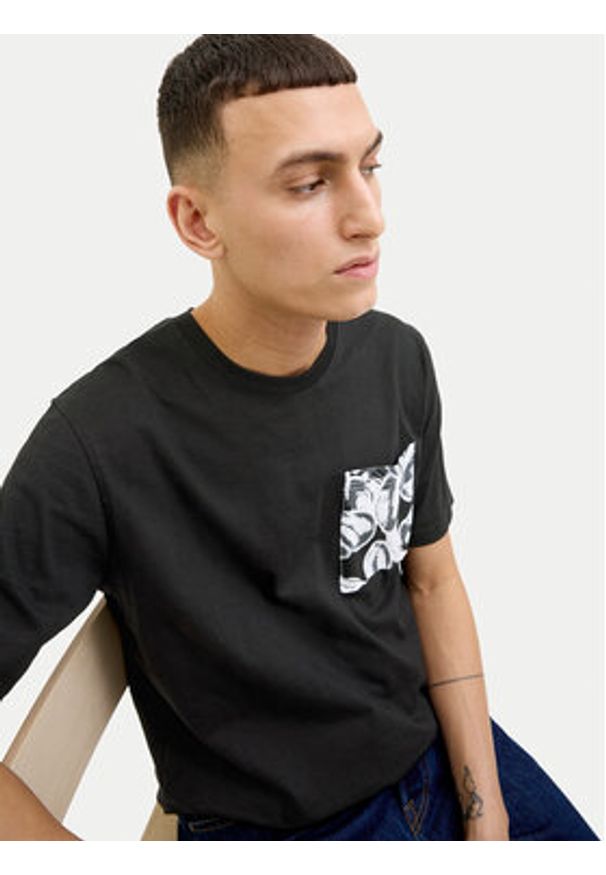 Jack & Jones T-Shirt Split 12272995 Czarny Regular Fit. Kolor: czarny. Materiał: bawełna