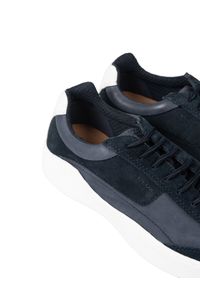 Geox Sneakersy "Colbyn B" | U947XB 04322 | Mężczyzna | Granatowy. Kolor: niebieski. Materiał: skóra