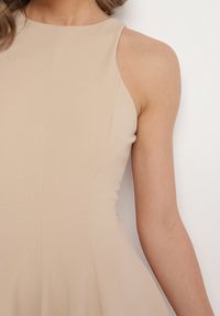 Born2be - Jasnobeżowa Rozkloszowana Sukienka z Wiskozą Milenissa. Okazja: na imprezę, na co dzień. Kolor: beżowy. Materiał: wiskoza. Sezon: lato. Styl: casual, elegancki #5