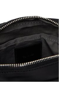 Calvin Klein Saszetka Sleek Nylon Reporter LV04D3176G Czarny. Kolor: czarny. Materiał: materiał #5