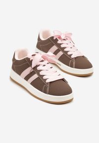 Renee - Brązowe Sneakersy Ozdobione Motywem Pasków Flortewi. Nosek buta: okrągły. Zapięcie: pasek. Kolor: brązowy. Materiał: nubuk, syntetyk. Wzór: aplikacja. Obcas: na obcasie. Wysokość obcasa: niski #5