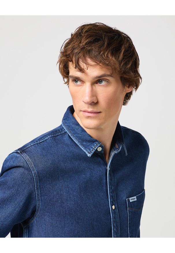Wrangler - WRANGLER LS 1 PKT SHIRT MĘSKA KOSZULA JEANSOWA WRANGLER DARK STONE 112350576 W5M9015411. Materiał: jeans