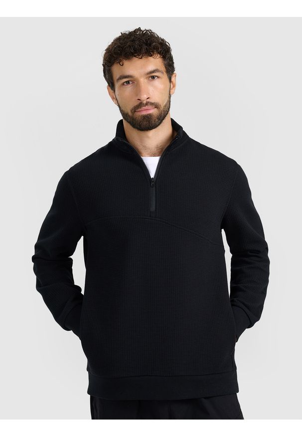 4f - 4F Bluza dresowa z dzianiny waflowej męska - czarna M. Okazja: na co dzień. Typ kołnierza: kołnierzyk stójkowy. Kolor: czarny. Materiał: dzianina, dresówka. Styl: casual, sportowy