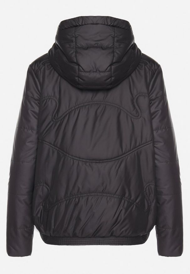 Born2be - Czarna Casualowa Kurtka z Kapturem i Ozdobnymi Sznurkami Evialinae. Okazja: na co dzień. Typ kołnierza: kaptur. Kolor: czarny. Materiał: poliester, jeans. Styl: casual