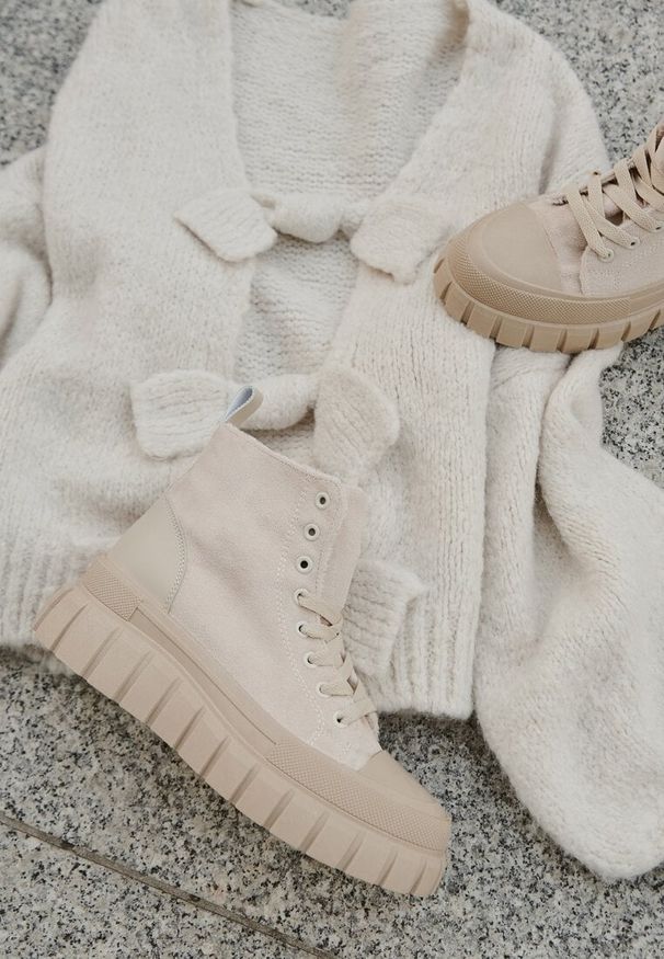 Born2be - Beżowe Sznurowane Botki na Platformie Novita. Okazja: do pracy. Kolor: beżowy. Materiał: jeans, skóra. Obcas: na platformie. Wysokość obcasa: średni