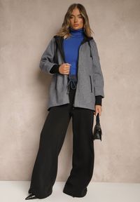 Renee - Szara Pudełkowa Kurtka z Kapturem Tulimera. Okazja: na co dzień. Typ kołnierza: kaptur. Kolor: szary. Materiał: jeans. Styl: sportowy, casual #3