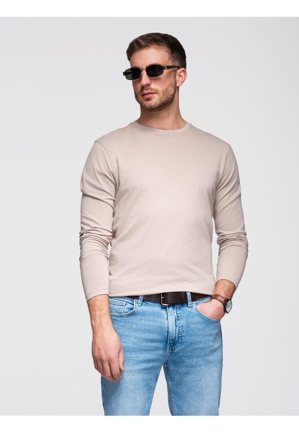 Ombre Clothing - Męski longsleeve BASIC z okrągłym dekoltem - beżowy V8 - Rozmiar: L. Kolor: beżowy. Materiał: bawełna, materiał. Długość rękawa: długi rękaw. Wzór: gładki, jednolity. Styl: klasyczny