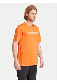 Adidas - adidas Koszulka techniczna Terrex Multi Endurance Tech IY9427 Pomarańczowy Regular Fit. Kolor: pomarańczowy. Materiał: syntetyk #6