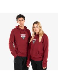 TARMAK - Bluza z kapturem do koszykówki unisex Tarmak NBA 900 Chicago Bulls. Typ kołnierza: kaptur. Kolor: biały, czerwony, wielokolorowy. Materiał: materiał, tkanina. Sport: koszykówka
