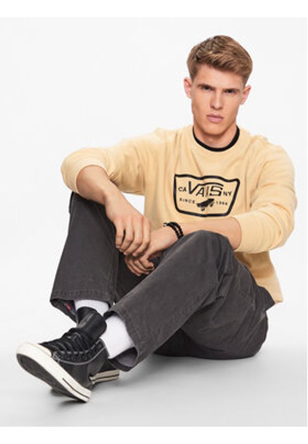 Vans Bluza Mn Full Patch Crew Ii VN0A45CI Beżowy Classic Fit. Kolor: beżowy. Materiał: bawełna