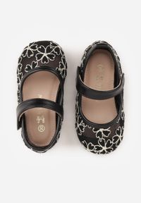 Born2be - Czarne Siateczkowe Balerinki z Paskiem na Rzep i Haftowanymi Kwiatkami Nasella. Okazja: na uczelnię. Zapięcie: rzepy. Kolor: czarny. Wzór: haft, kwiaty #3