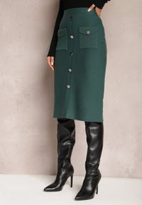 Renee - Zielona Dzianinowa Spódnica Midi z Ozdobnymi Guzikami Vivace. Kolor: zielony. Materiał: dzianina. Sezon: jesień, zima #5