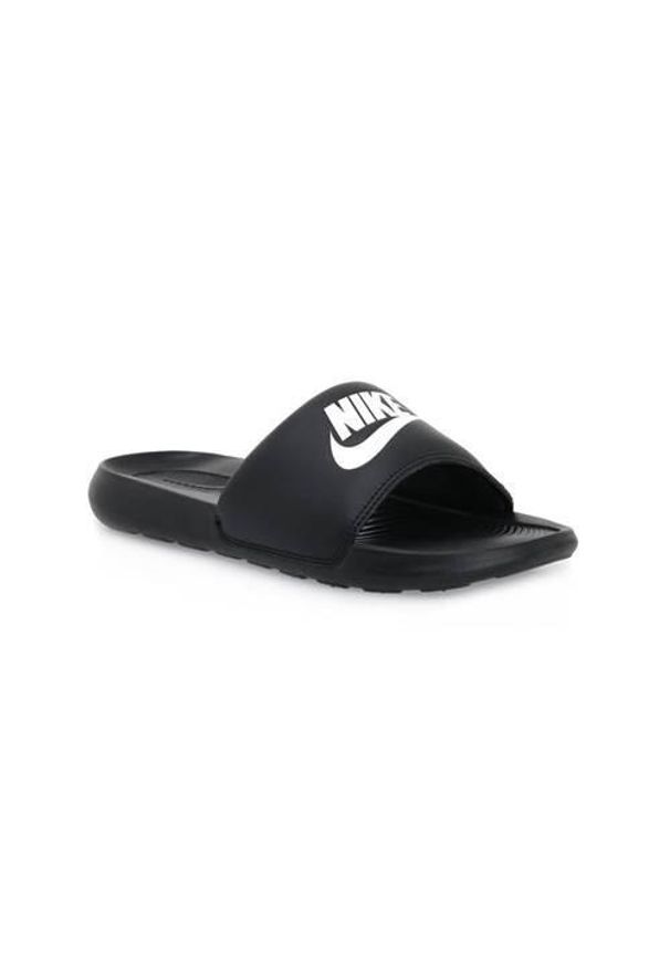 Klapki męskie Nike Victory One Lide. Zapięcie: bez zapięcia. Kolor: czarny. Materiał: syntetyk, materiał. Szerokość cholewki: normalna. Sport: turystyka piesza, pływanie, fitness