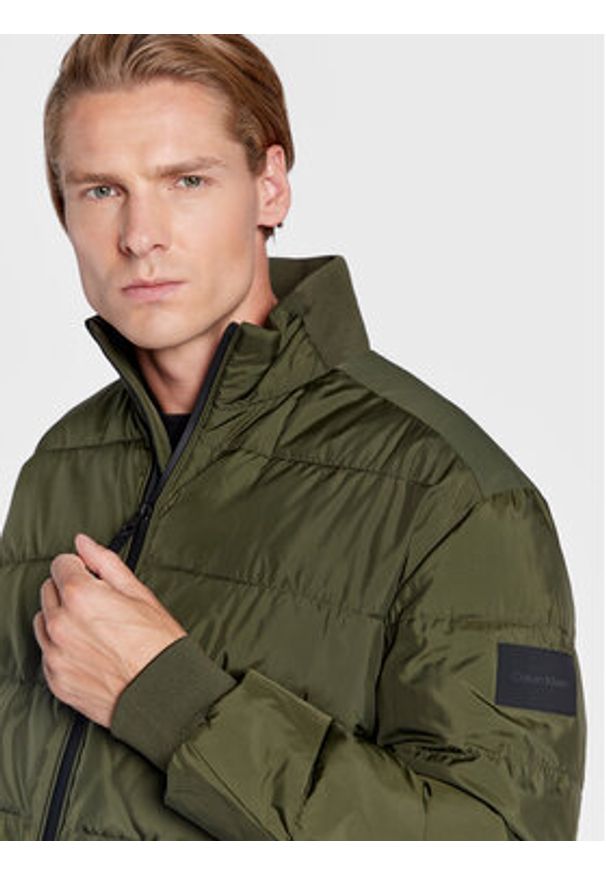 Calvin Klein Kurtka zimowa Mix Media Quilt K10K110331 Zielony Regular Fit. Kolor: zielony. Materiał: syntetyk. Sezon: zima