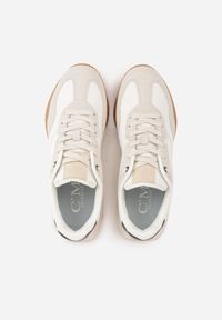 Born2be - Beżowe Buty Sportowe Sneakersy z Ozdobnymi Naszyciami Aerylia. Kolor: beżowy. Materiał: jeans. Wzór: aplikacja #2