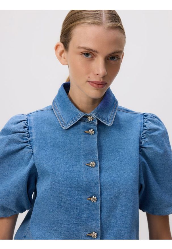 Reserved - Jeansowa koszula z bufiastymi rękawami - niebieski. Kolor: niebieski. Materiał: jeans