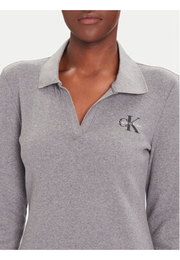 Calvin Klein Jeans Sukienka codzienna Monologo LV047D214G Szary Slim Fit. Okazja: na co dzień. Kolor: szary. Materiał: bawełna. Typ sukienki: proste. Styl: casual