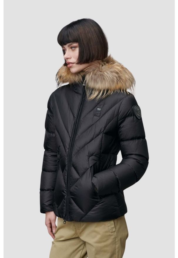 Blauer USA - BLAUER Czarna kurtka damska Alicia Short Jackets, Rozmiar L. Typ kołnierza: kaptur. Kolor: czarny. Materiał: futro, poliamid. Styl: elegancki