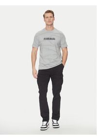 Napapijri T-Shirt B-Cellini NP0A4ILS Szary Regular Fit. Kolor: szary. Materiał: bawełna