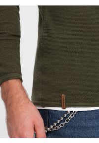 Ombre Clothing - Bawełniany sweter męski z okrągłym dekoltem - ciemnooliwkowy V7 OM-SWSW-0103 - XXL. Kolor: oliwkowy. Materiał: bawełna. Styl: klasyczny #4