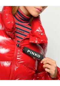 Pinko - PINKO - Czerwona kurtka puchowa Mirco. Kolor: czerwony. Materiał: puch. Sezon: zima #3