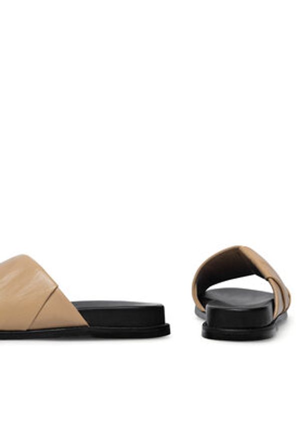 Sergio Bardi Klapki WI29-CHV-24L-192-SB Beżowy. Kolor: beżowy. Materiał: skóra