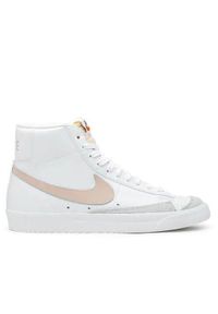 Buty do chodzenia damskie Nike W Blazer Mid 77. Wysokość cholewki: za kostkę. Zapięcie: sznurówki. Kolor: różowy. Materiał: materiał. Szerokość cholewki: normalna. Sport: turystyka piesza