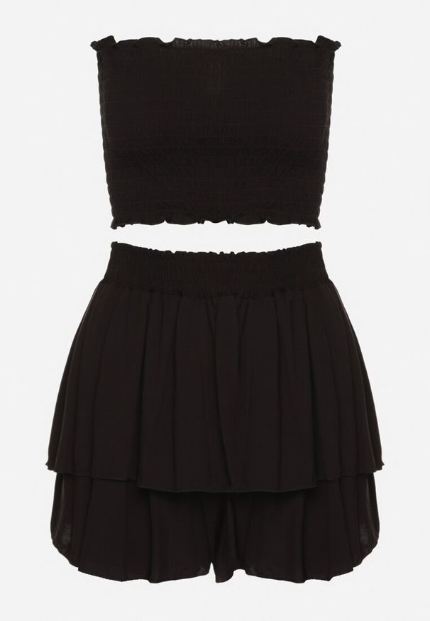 Born2be - Czarny Bawełniany Komplet Krótki Top bez Ramiączek Szorty z Gumką w Pasie i Falbanką Tesmara. Kolor: czarny. Materiał: bawełna