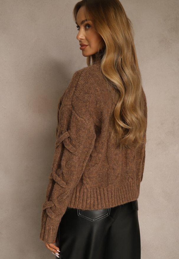 Renee - Brązowy Golf z Dodatkiem Wełny ze Strukturalnym Splotem Fedansa. Okazja: na co dzień. Typ kołnierza: golf. Kolor: brązowy. Materiał: wełna. Długość: długie. Wzór: ze splotem. Styl: casual, klasyczny