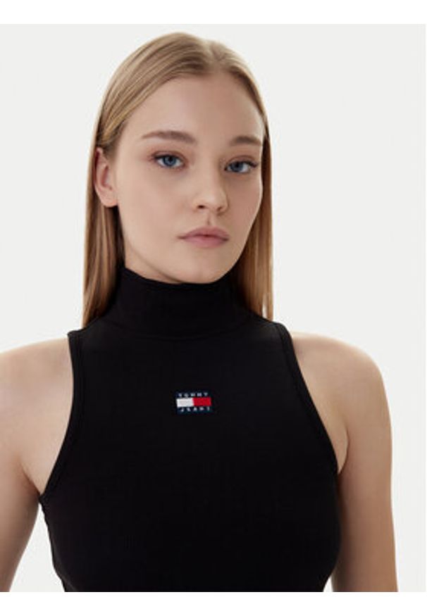 Tommy Jeans Bluzka Badge DW0DW21840 Czarny Slim Fit. Kolor: czarny. Materiał: bawełna