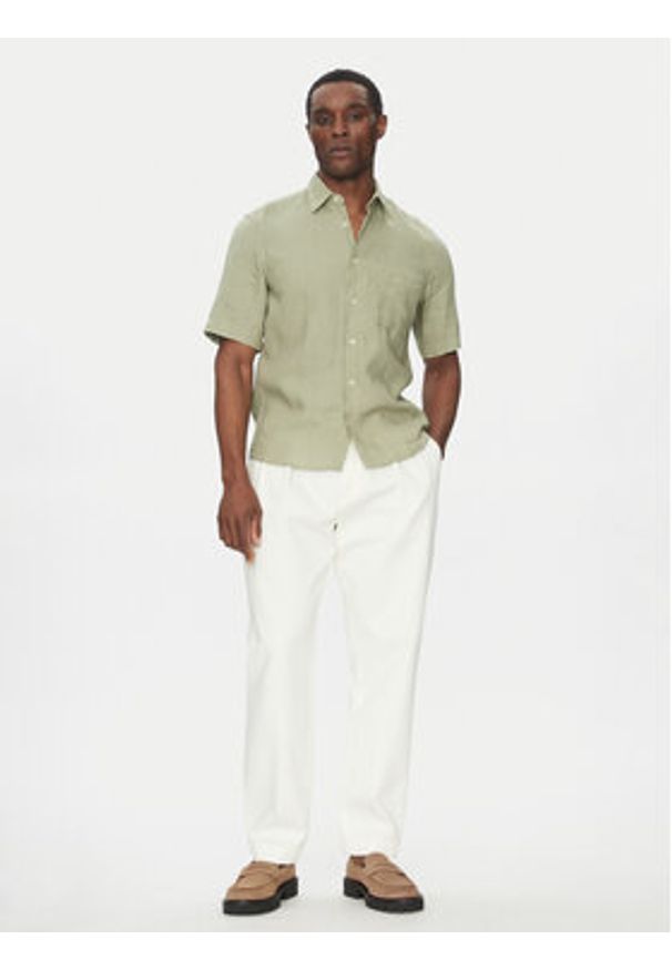 Marc O'Polo Koszula M23 7428 41002 Zielony Regular Fit. Typ kołnierza: polo. Kolor: zielony. Materiał: len
