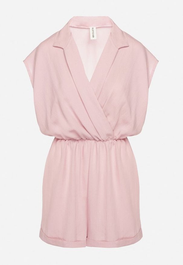 Born2be - Różowy Kombinezon z Krótkimi Nogawkami i Kopertowym Dekoltem z Wiskozy Polisse. Kolor: różowy. Materiał: wiskoza. Długość: krótkie. Sezon: wiosna, lato