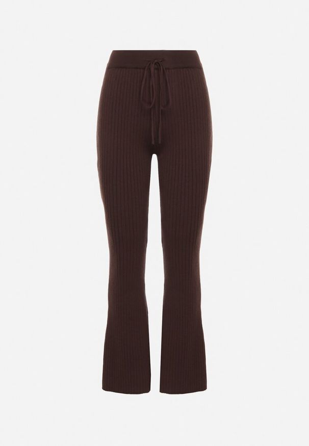 Born2be - Brązowe Spodnie z Wiskozą i Wysokim Stanem Typu Dzwony Tusvira. Okazja: na co dzień. Stan: podwyższony. Kolor: brązowy. Materiał: wiskoza. Styl: casual, elegancki