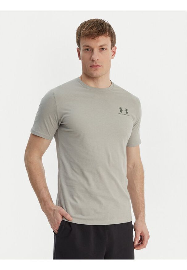 Under Armour T-Shirt Left Chest Logo SS 1326799 Pomarańczowy Loose Fit. Kolor: pomarańczowy. Materiał: bawełna