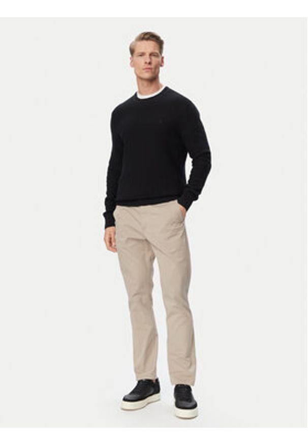 Calvin Klein Sweter LV04LF304G Czarny Regular Fit. Kolor: czarny. Materiał: bawełna