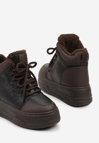 Renee - Czarno-Brązowe Sneakersy Śniegowce Vices na Tłoczonej Platformie z Napisem Olinnea. Okazja: na co dzień. Kolor: czarny. Wzór: napisy. Obcas: na platformie. Wysokość obcasa: średni #5