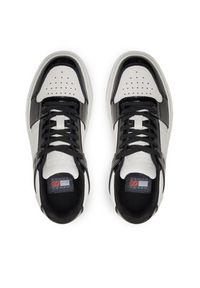 Tommy Jeans Sneakersy The Brooklyn Patent EN0EN02528 Czarny. Kolor: czarny. Materiał: materiał #4