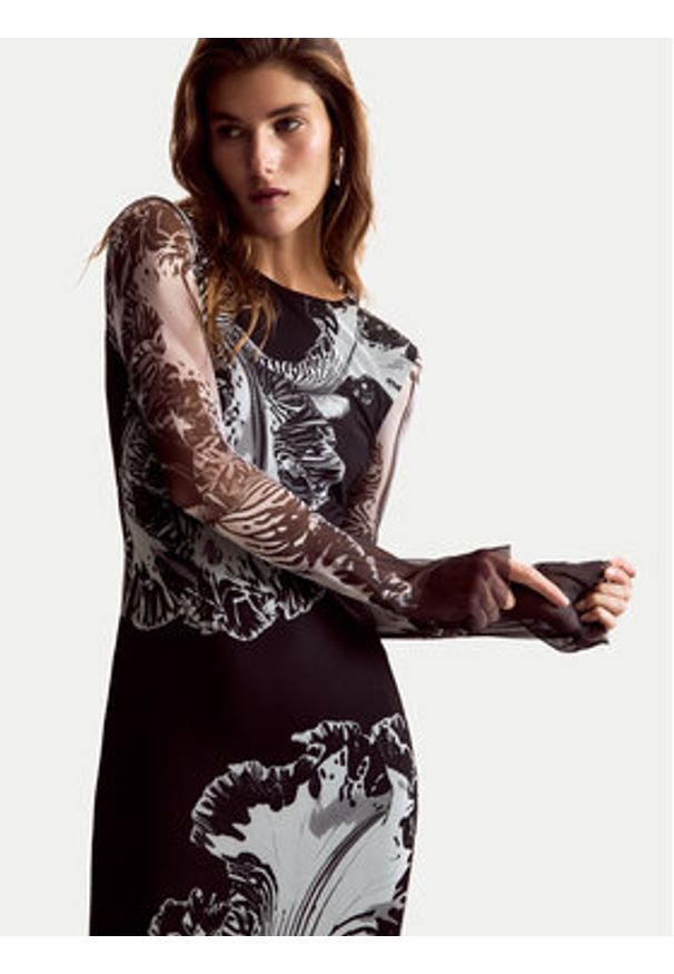 Desigual Sukienka codzienna Reims Lacroix 26SWVK53 Czarny Regular Fit. Okazja: na co dzień. Kolor: czarny. Materiał: syntetyk. Typ sukienki: proste. Styl: casual