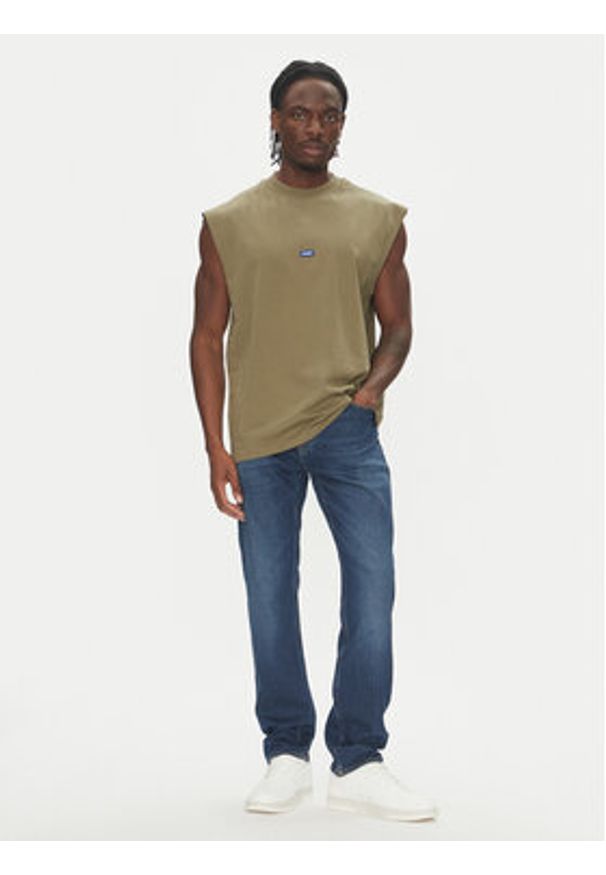Hugo - HUGO Tank top Navertz 50509773 Zielony Regular Fit. Kolor: zielony. Materiał: bawełna