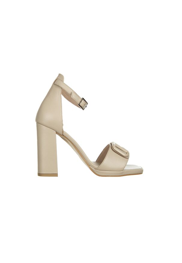 Sandały Bayla-159 4213 001-P Beż Lico 159052, Skóra naturalna - 39. Okazja: na spotkanie biznesowe, do pracy. Zapięcie: pasek. Kolor: beżowy. Materiał: skóra. Obcas: na obcasie. Styl: elegancki, biznesowy. Wysokość obcasa: średni