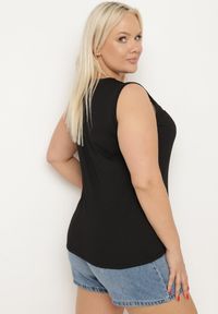 Born2be - Czarny Bawełniany Top Koszulka bez Rękawów z Haftem przy Dekolcie Testa. Okazja: na co dzień. Typ kołnierza: golf. Kolekcja: plus size. Kolor: czarny. Materiał: bawełna. Długość rękawa: bez rękawów. Wzór: haft. Styl: casual, wizytowy, elegancki